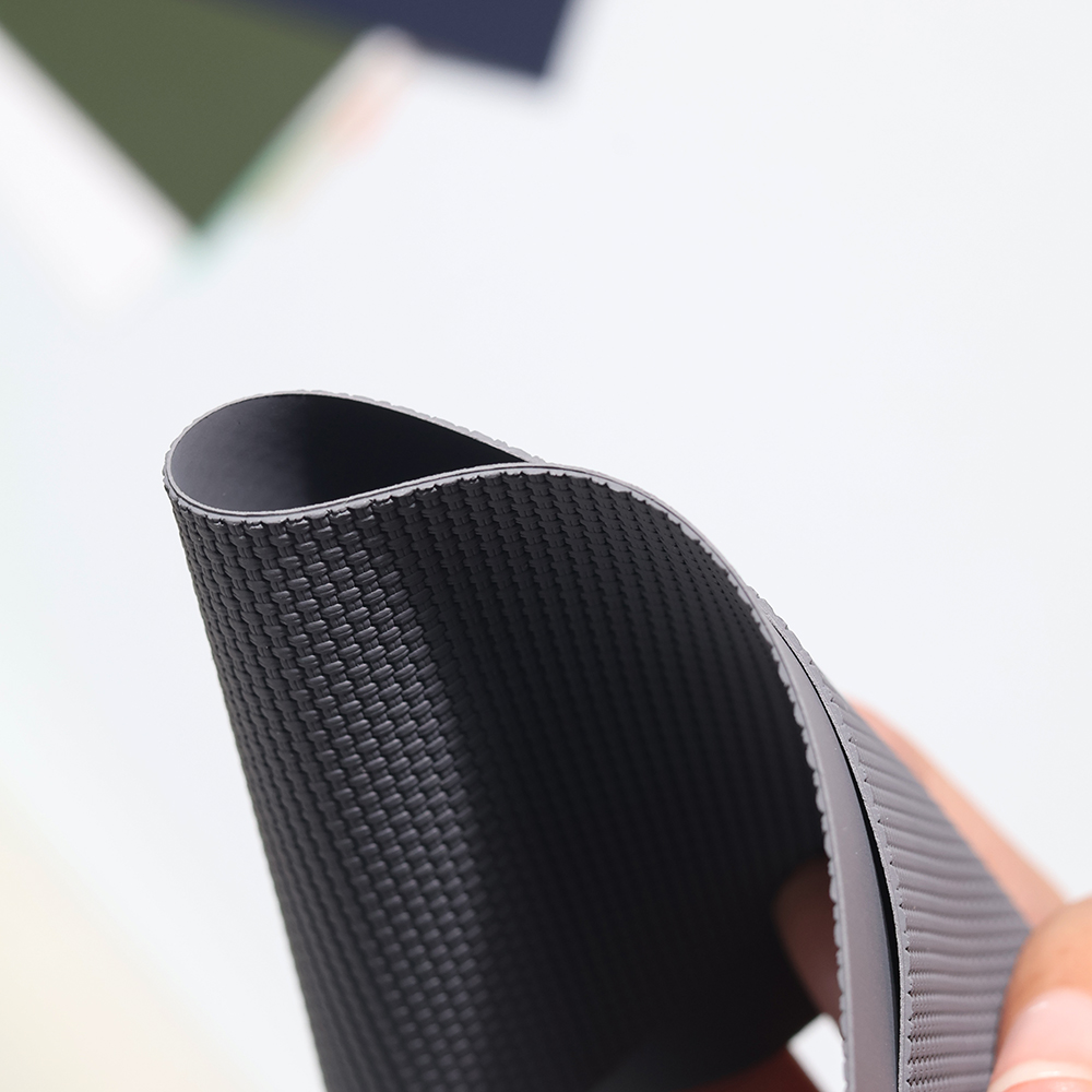 FKM Rubber Sailcloth Signature - Curved Spring Bar review and price
