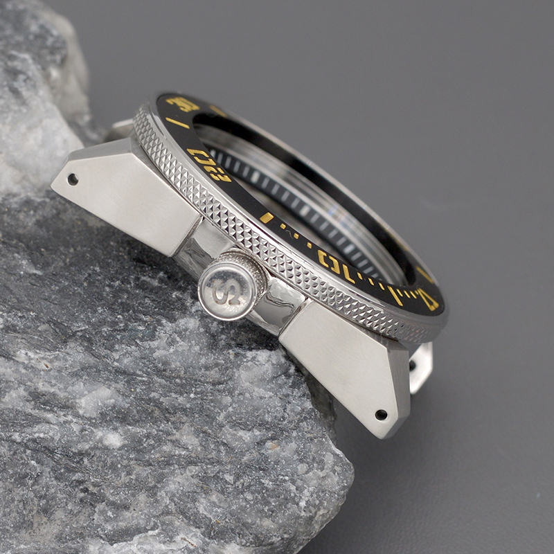 King Samurai Series Watch Case - Citizen Watch Tsuyosa review and price